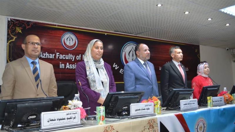 جانب من الندوة