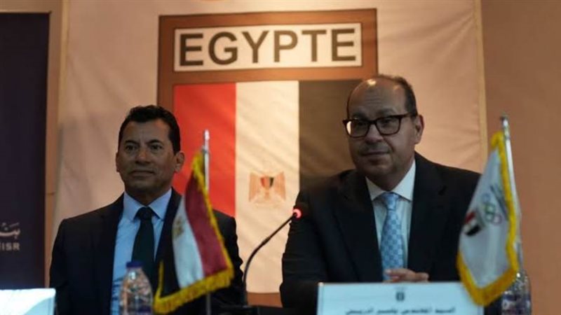 د. أشرف صبحى.والمهندس