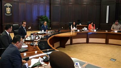 رئيس الوزراء يتابع الموقف التنفيذي لمشروعات المبادرة الرئاسية 