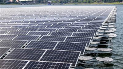 الطاقة الشمسية بين الطموح المناخي وندرة الموارد: مسارات التحول وفرص الاستدامة