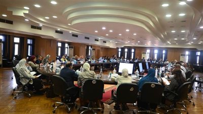 قصر العيني يستحدث عيادات متخصصة للأمراض الجلدية والكبد