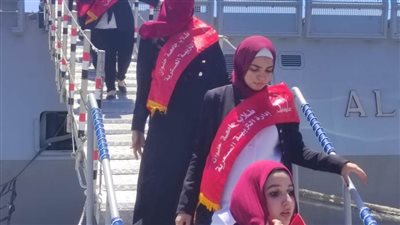 زيارة طلابية لقاعدة الإسكندرية البحرية لتعميق الانتماء الوطني وترسيخ الوعي العسكري