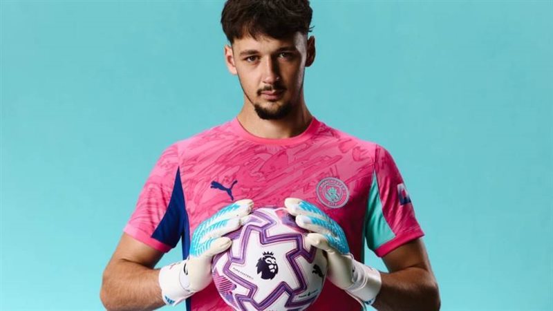 الحارس الإيطالي جيانلويجي