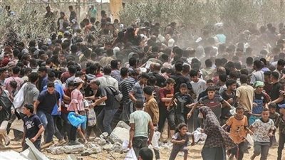 استشهاد 10 فلسطينيين بينهم ثلاثة من منتظري المساعدات في رفح وخان يونس وغزة