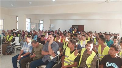 محافظ أسيوط: 