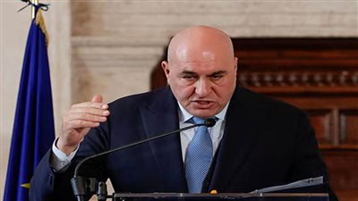 وزير الدفاع الإيطالي: سنبدأ في إسقاط المساعدات جوًا على غزة السبت المقبل