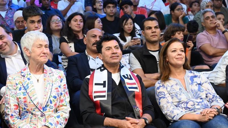 د. أشرف صبحى