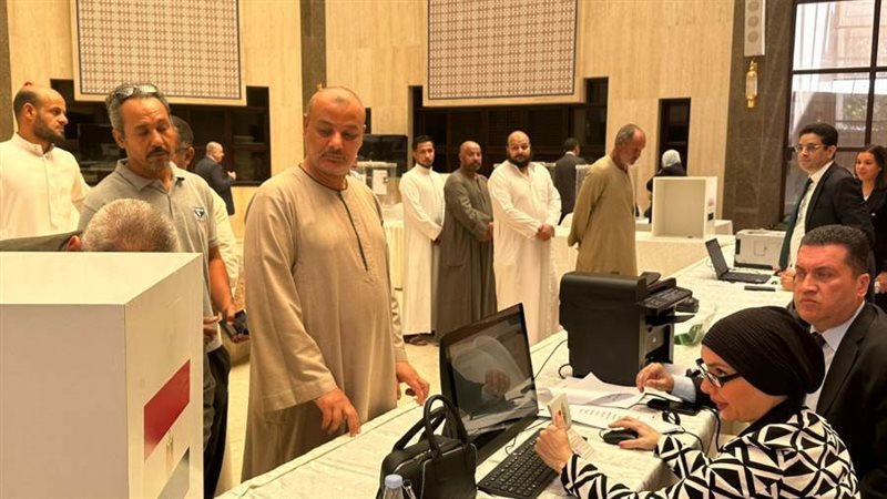 إقبال كبير من المصريين