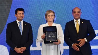 بالصور.. وزير الرياضة يكرم منتخب مصر للجمباز الفني والإيقاعي