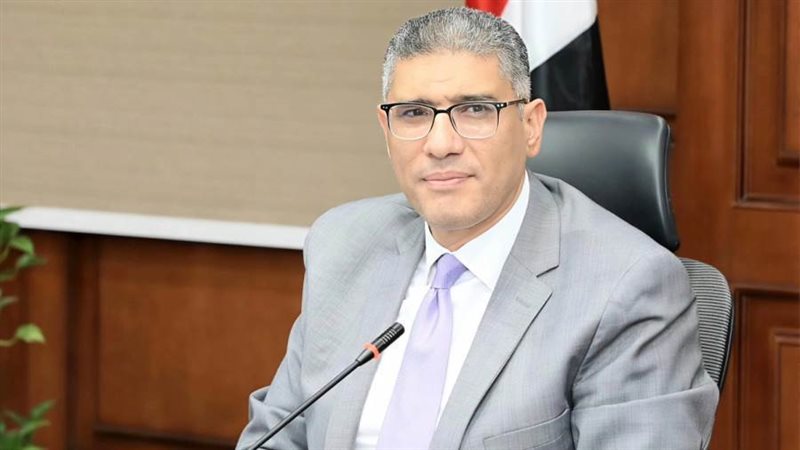 عادل النجار محافظ