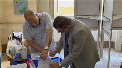 عميد كلية حقوق أسيوط: «انزل.. شارك.. اختار.. لا تبخل بصوتك على بلدك