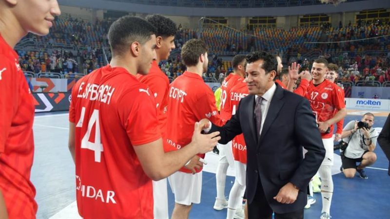 د. أشرف صبحى