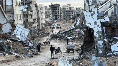 استشهاد 6 فلسطينيين بينهم ثلاثة من منتظري المساعدات في قصف الاحتلال الإسرائيلي