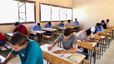 204 آلاف طالب وطالبة بامتحانات الدور الثاني للدبلومات الفنية