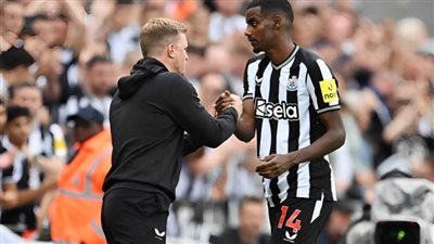 هاو يخلط أوراق نيوكاسل في صفقة إيزاك.. وليفربول يترقب الانقضاض