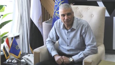 محافظ أسوان: التنسيق مع وزارة التموين لبدء المرحلة الأولى لمبادرة خفض أسعار السلع المختلفة إلى 18%