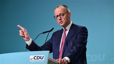 المستشار الألماني يؤكد ضرورة مشاركة الرئيس الأوكراني في اجتماع ترامب وبوتين