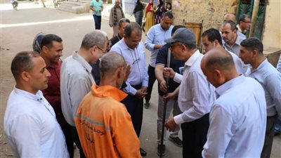 حماية لعمال النظافة من الإجهاد الحراري.. محافظ المنيا يوجّه بوقف العمل خلال ساعات الذروة