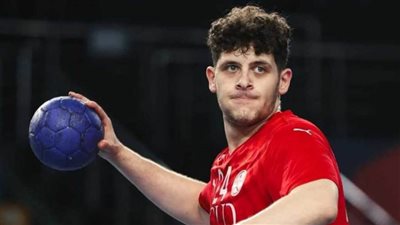 8 أهداف من 8 تسديدات.. 