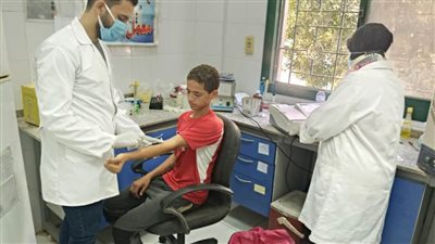 صحة المنيا: تقديم الخدمات الطبية لـ 1060 مواطنا بقرية أسمنت