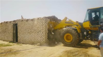 إزالة 30 حالة تعدٍ على أراضٍ زراعية وأملاك دولة بأسيوط 