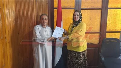 تسليم نماذج 8 للتصالح في مخالفات البناء ببيلا في كفر الشيخ 