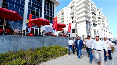 وزير الإسكان يزور سكن لكل المصريين بالعلمين الجديدة ومحطة تحلية المياه
