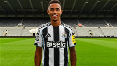 نيوكاسل يعلن ضم جاكوب رامزي قادماً من أستون فيلا