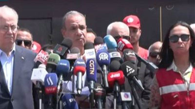 من معبر رفح.. رئيس الوزراء الفلسطينى لأهالي غزة: لن نهدأ حتى نعيد الحياة الكريمة لكم