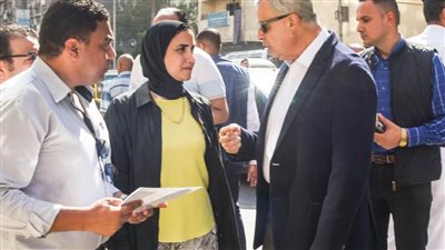 محافظ الإسكندرية يتابع مشروع توسعة شارع أبو قير ويوجه بسرعة استكمال أعمال الرصف 