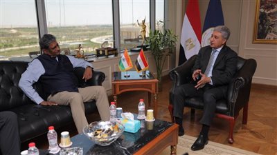 وزير السياحة والآثار وسفير الهند يبحثان دفع أواصر التعاون المشترك