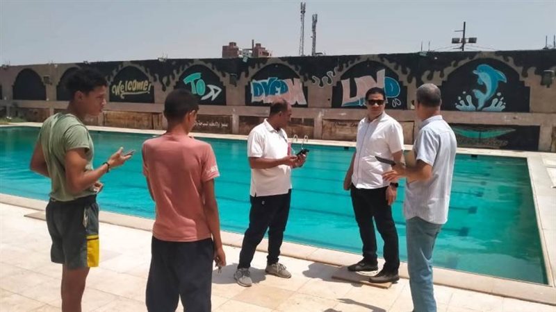 جانب من اللجنة