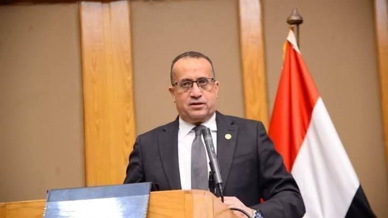 عميد كلية الطب