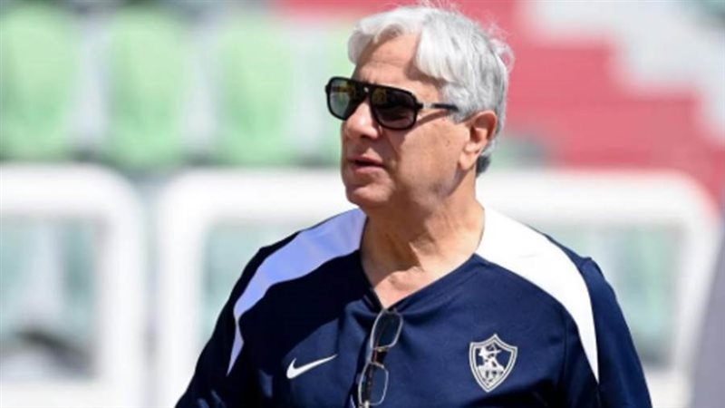 مدير الكرة بنادي