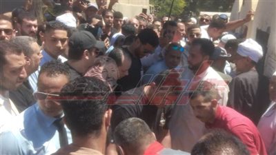 عاجل.. أهالي مدينة الحامول يشيعون جثمان والد الكابتن محمد الشناوي