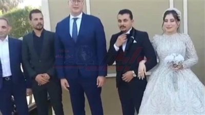 وزير البترول يهنئ نجل بطل واقعة حريق العاشر من رمضان بزفافه