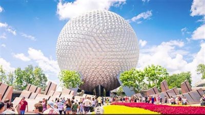  بالفيديو| رصد جسم غامض يحوم فوق 