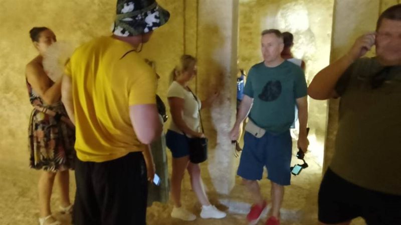 وفود أجنبية تزور