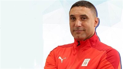 هشام سليمان يفوز بجائزة أفضل مدرب ببطولة العالم للخماسي الحديث تحت 19 عامًا