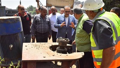 محافظ أسيوط يوجه بتصنيع قطع غيار محلية لإصلاح محطة مياه المثلث بحي شرق