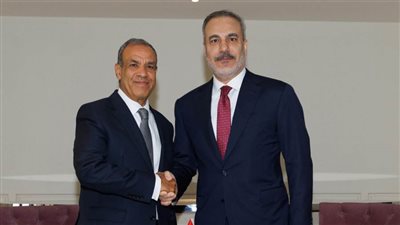 مشاورات مصرية – تركية في جدة لتعزيز العلاقات الثنائية والتنسيق الإقليمي