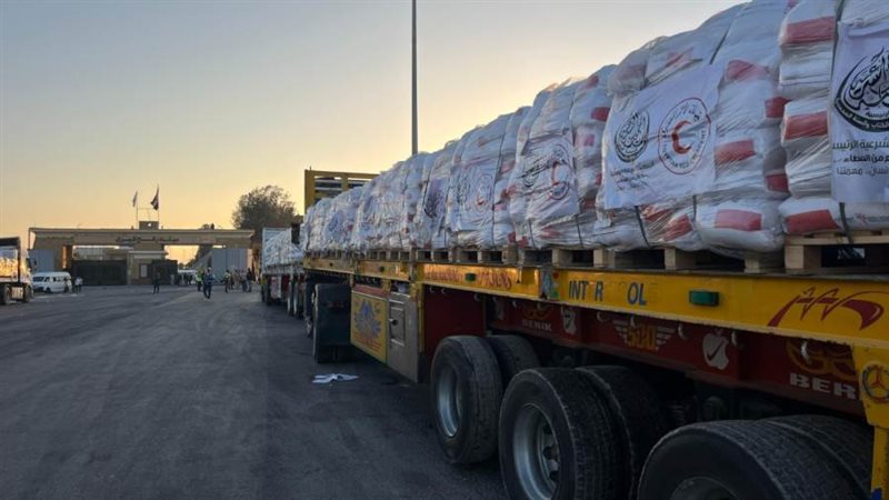 مساعدات الهلال الأحمر