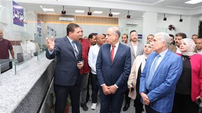 محافظ المنيا يفتتح المركز التكنولوجي المطور لخدمة المواطنين 