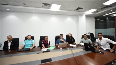 لجنة الحكام تناقش حالات الجولة الرابعة التحكيمية