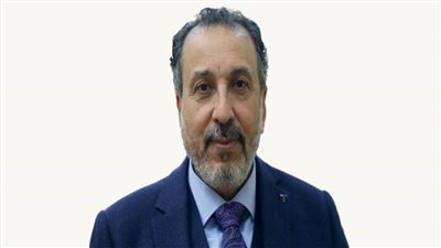 السفير المصري في موسكو يبحث مع جمعية الخريجين مستجدات الجمعية المصرية الروسية