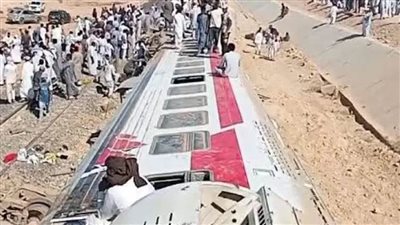عاجل.. خروج 7 عربات عن القضبان من قطار مطروح القاهرة وانقلاب 2 منها