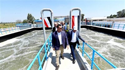 وزيرالإسكان ومحافظ الغربية يتفقدان محطة مياه سندبسط