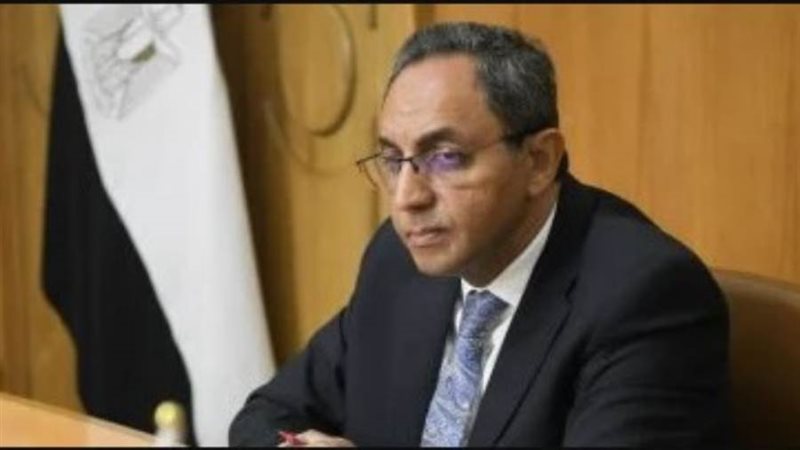 محافظ قنا الدكتور