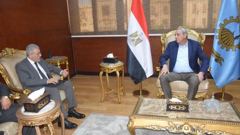 محافظ الغربية خلال