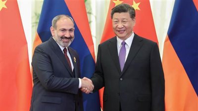 الرئيس الصيني يؤكد لرئيس وزراء أرمينيا ضرورة تعميق التعاون بين البلدين